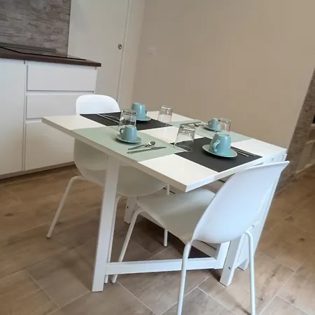 Duomo Apartament's * Naples