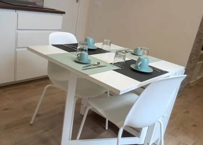 Duomo Apartament's * Nápoly